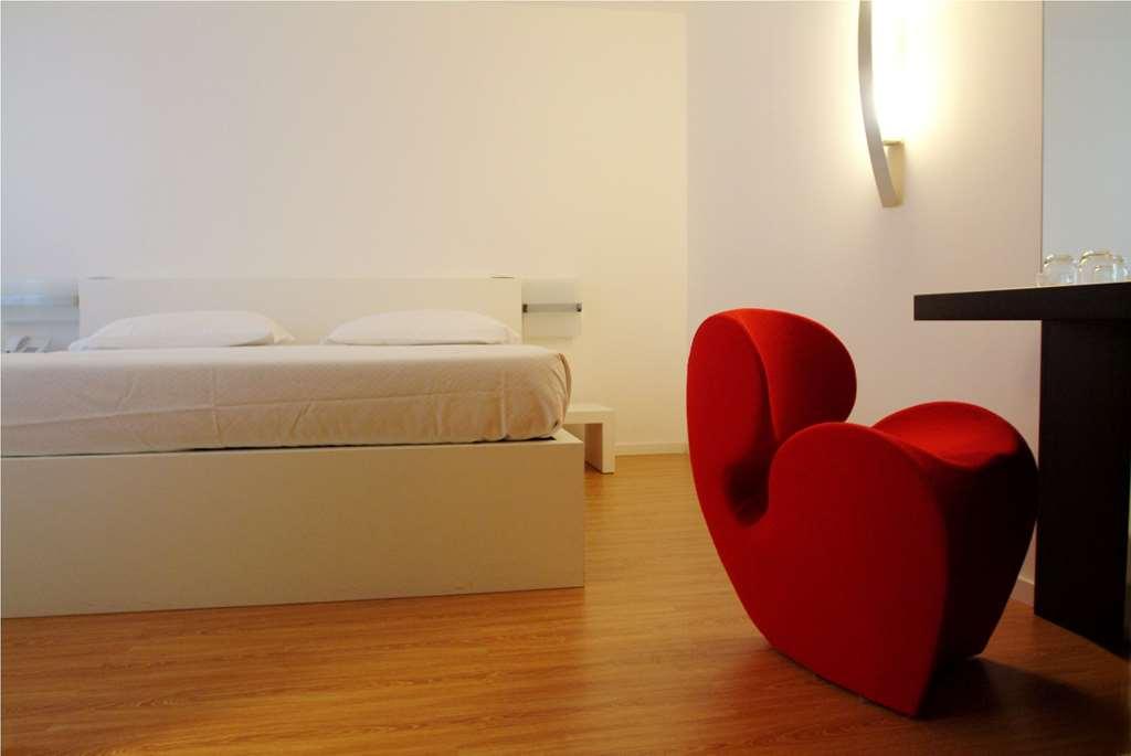 Urban Hotel Design Trieste Camera foto