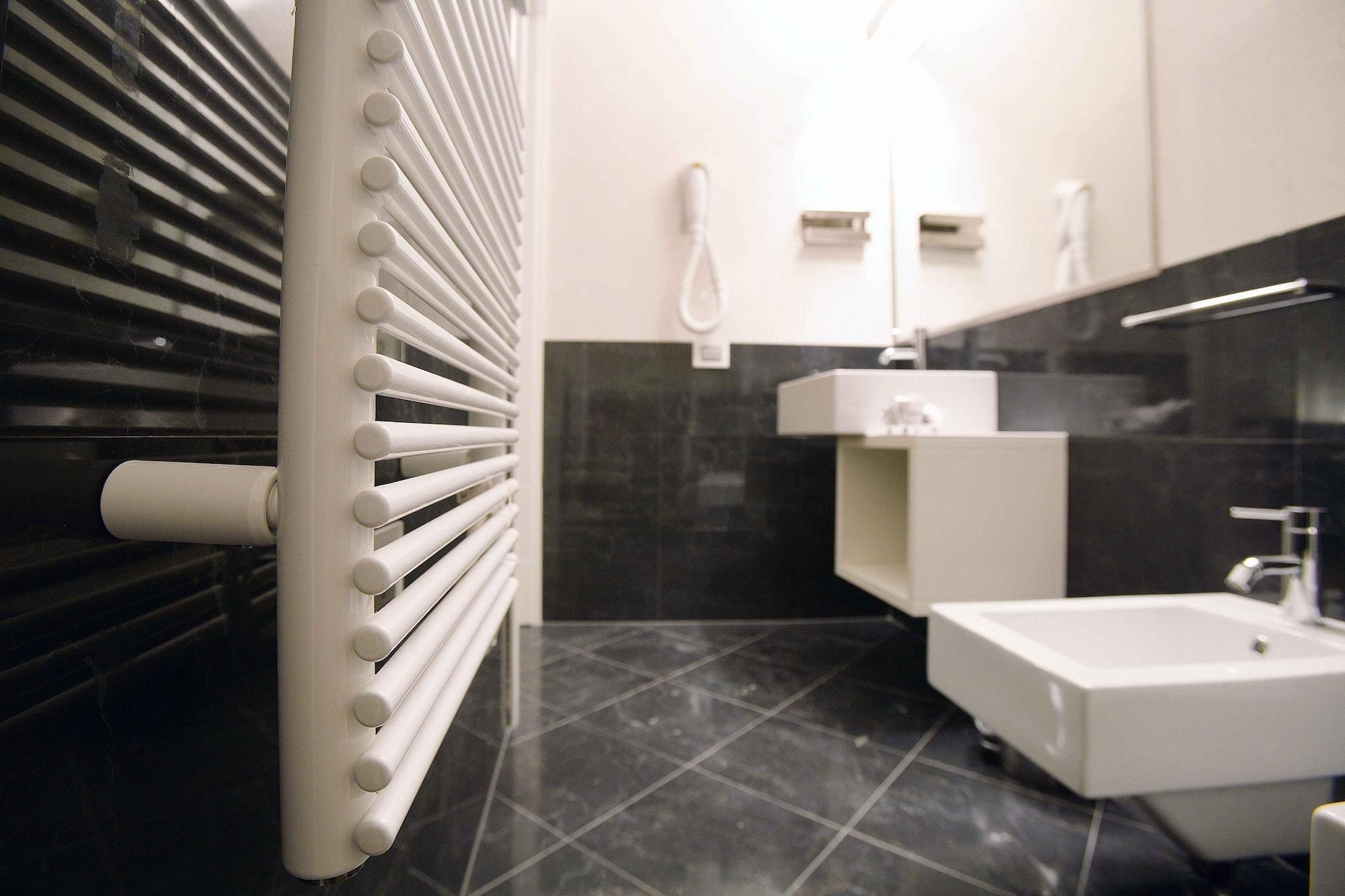 Urban Hotel Design Trieste Esterno foto