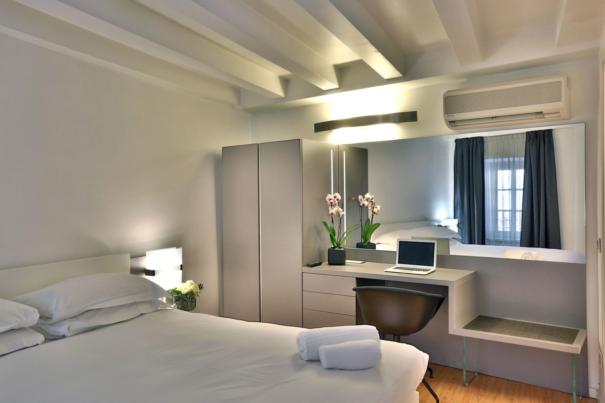 Urban Hotel Design Trieste Esterno foto