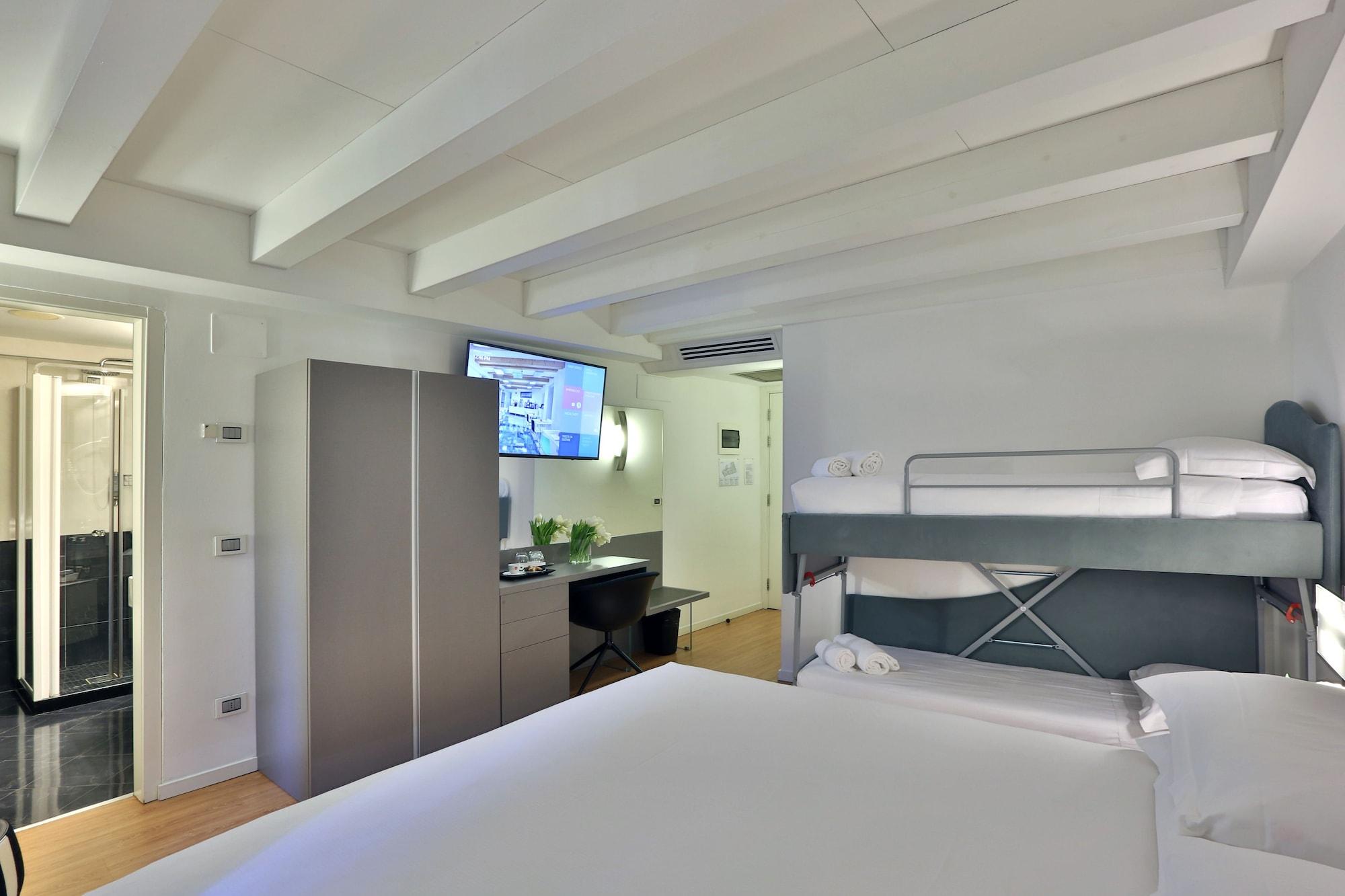 Urban Hotel Design Trieste Esterno foto
