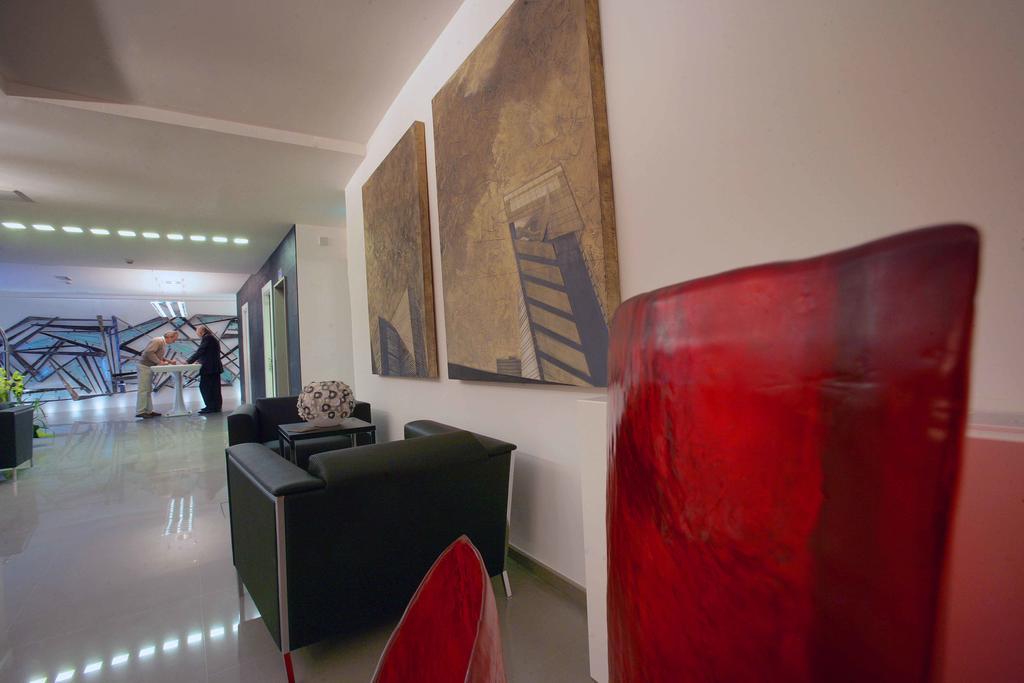 Urban Hotel Design Trieste Esterno foto